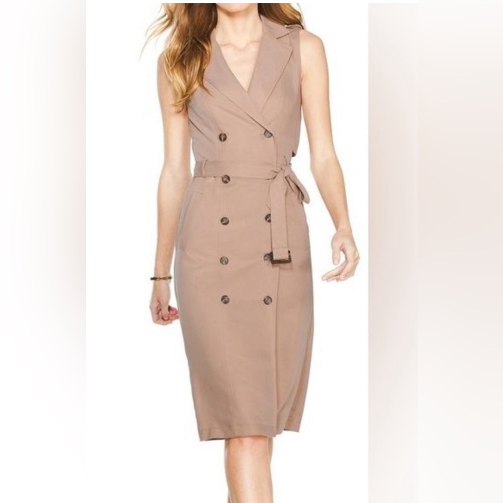 Sleeveless trench dress